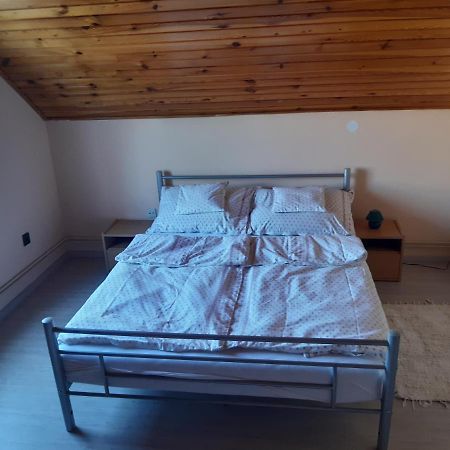 Toldi Apartman Hotell Keszthely Eksteriør bilde