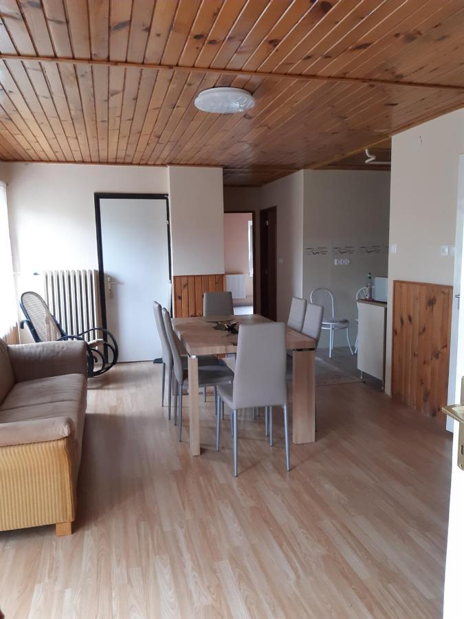 Toldi Apartman Hotell Keszthely Eksteriør bilde